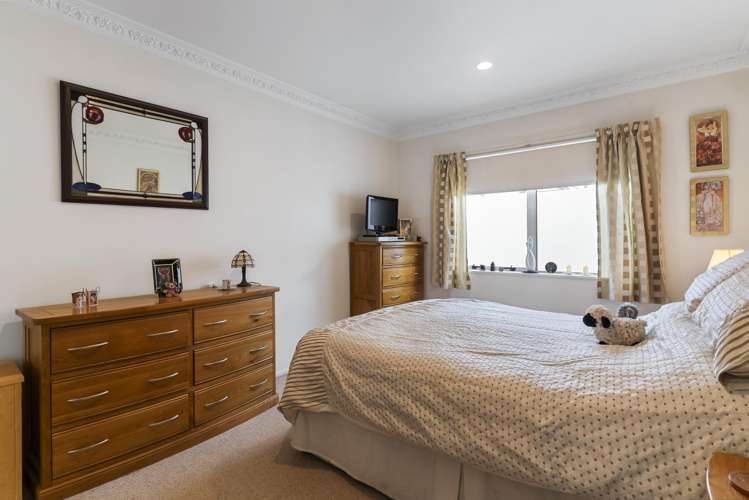 64 Whitford Road Botany Downs_11