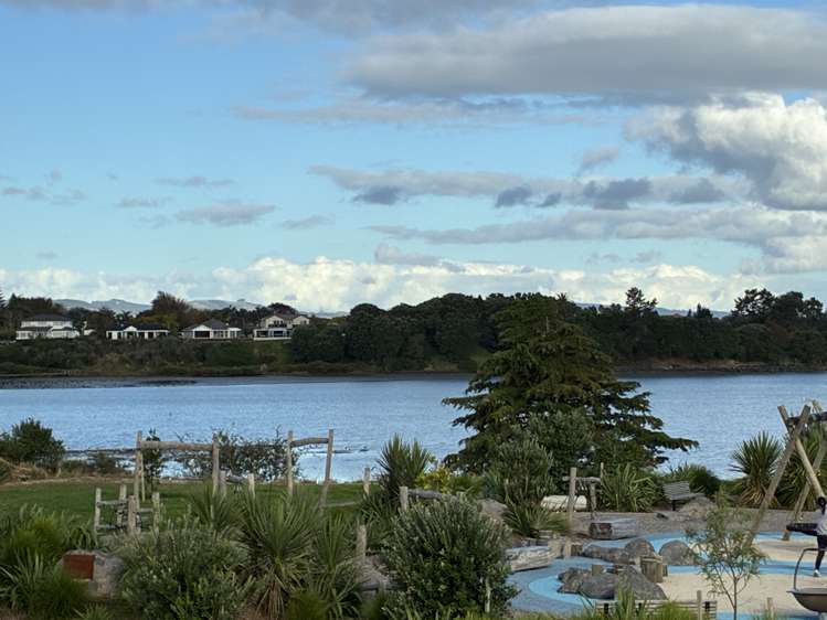 131 WAITUARUA DRIVE "Waiata Shores" Takanini_29