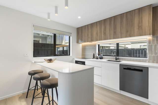Effortless Living - Make your move
