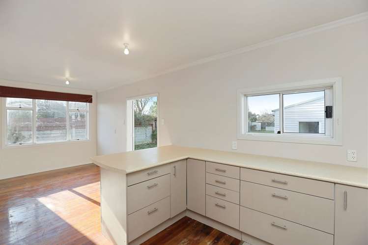 1 Sutton Place Hawera_7