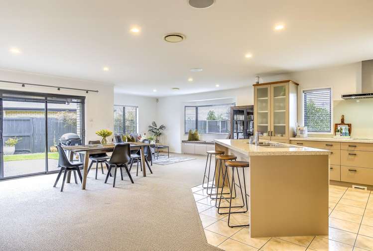 2 Mosslea Court Rototuna North_8