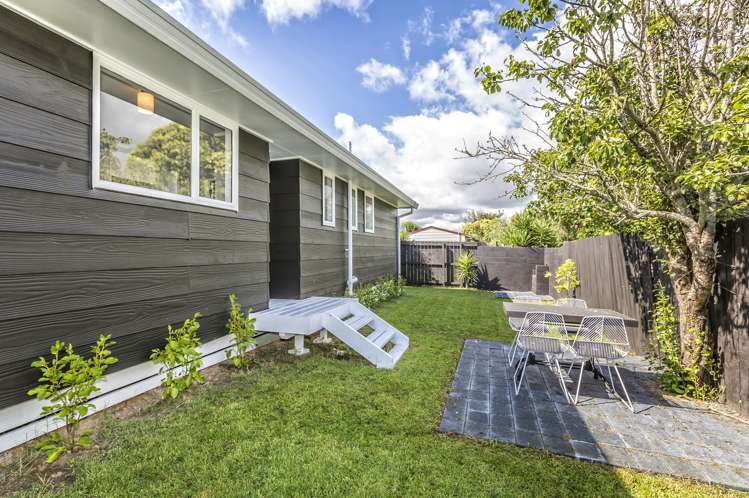 2/37 President Avenue Papakura_22