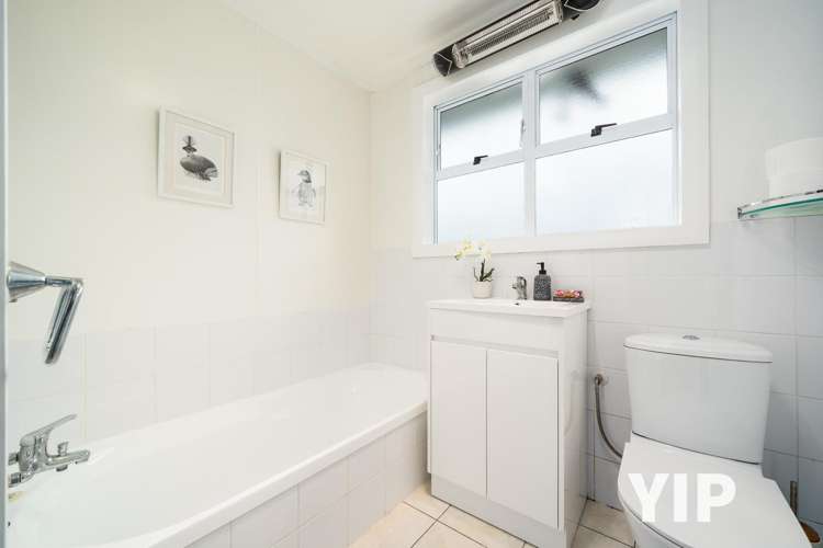 34 Spur Grove Titahi Bay_6