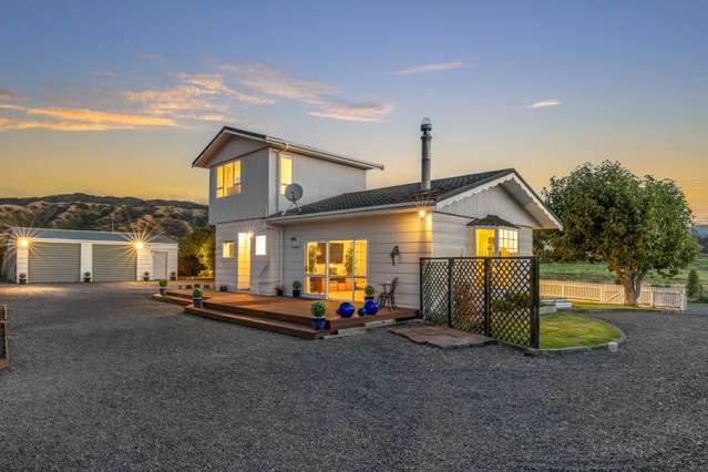 Family Living, Views, Versatility, & Lifestyle