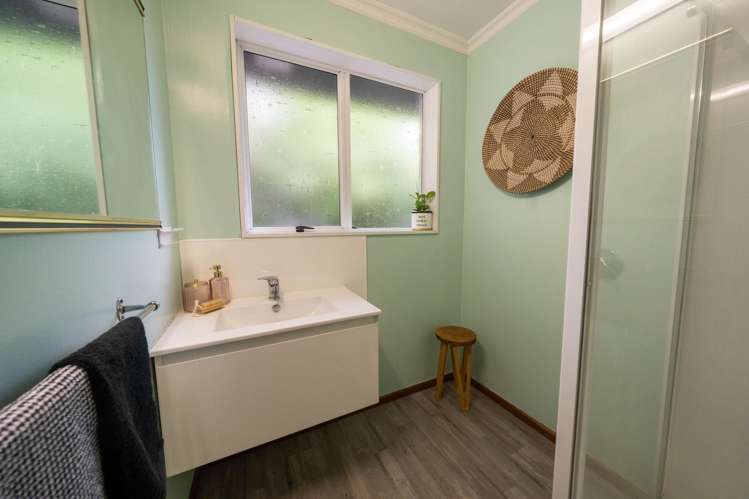 22 George Street Riverton_15