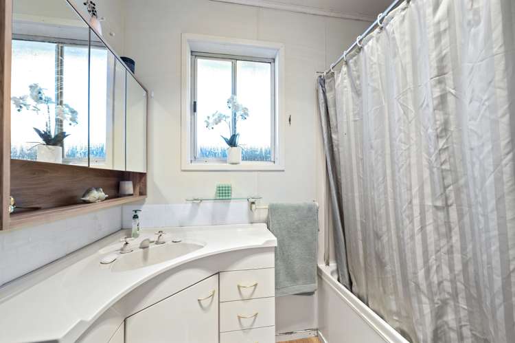 71 Pandora Avenue Westbrook_14