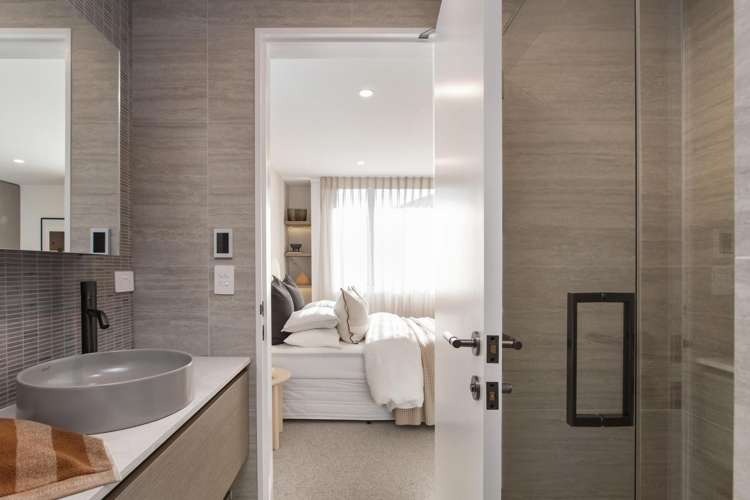 5/44 Winchester Street Merivale_7