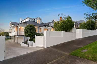 247 Jervois Road_1