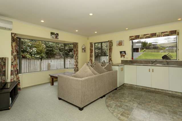 9 Chesham Avenue Waipahihi_4