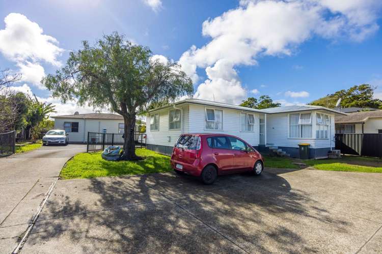 22 & 22A Imrie Avenue_0