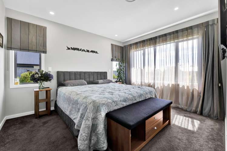 17 Honeyfield Drive Whalers Gate_15