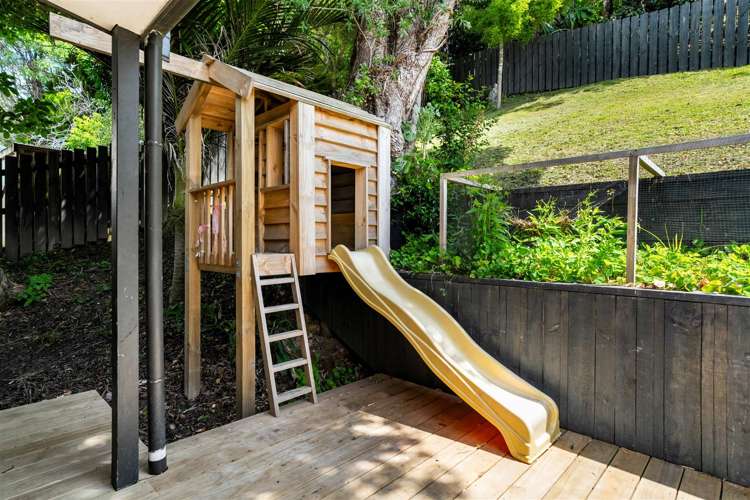 111 Waireka Place Whangamata_21