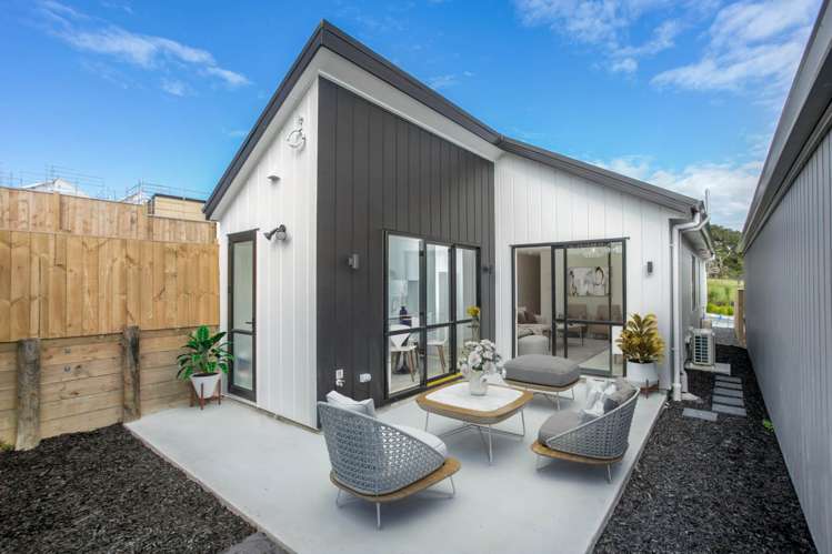 39 Morus Road Massey_11