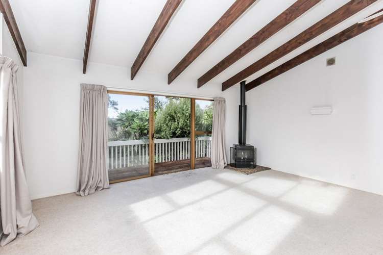 29 Puketitiro Street Glen Eden_7