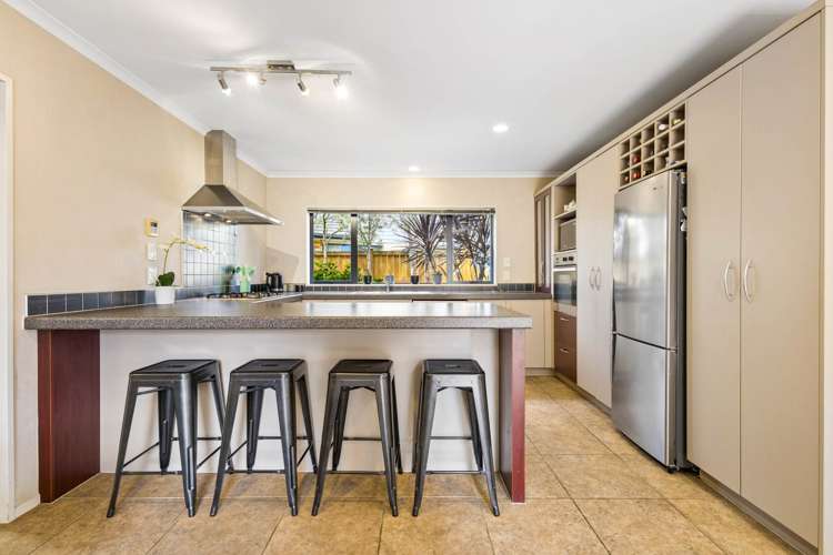 6 Ashkirk Place Wattle Downs_1