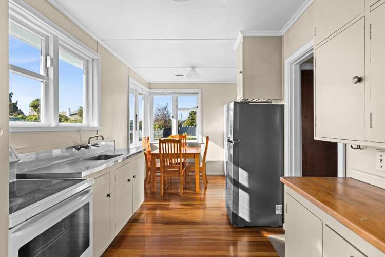 613 Collinge Place Mayfair_4