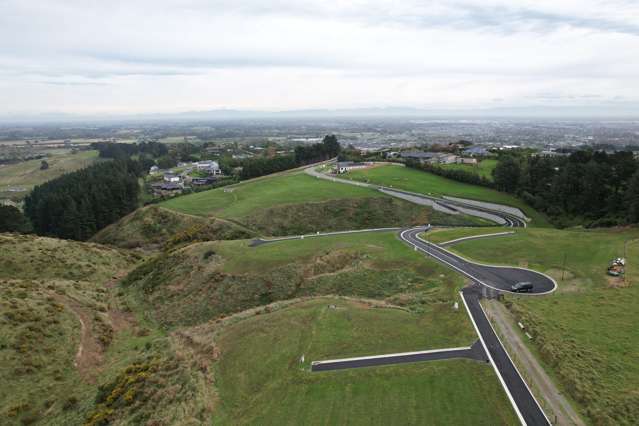 Kennedy Bush Boutique Estate - Bellbird Valley