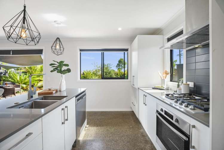 2 Pompallier Lane Papamoa Beach_12