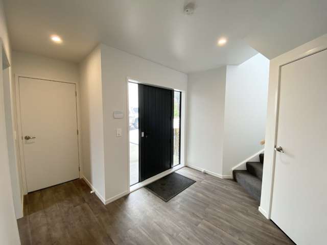 8 Benhar Close 10607_1