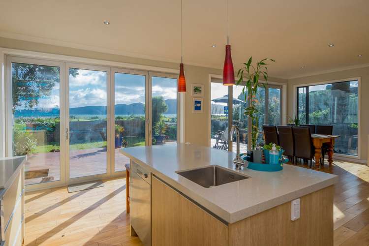 55 Marine Parade Paraparaumu Beach_7