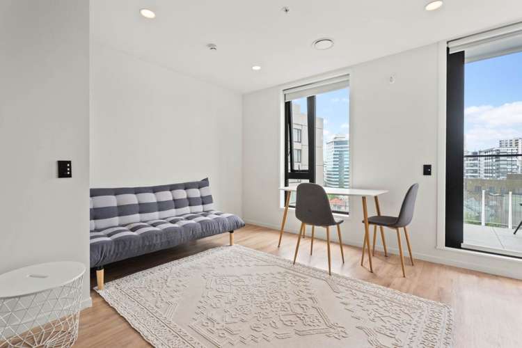 906&1004/106 Vincent Street_2