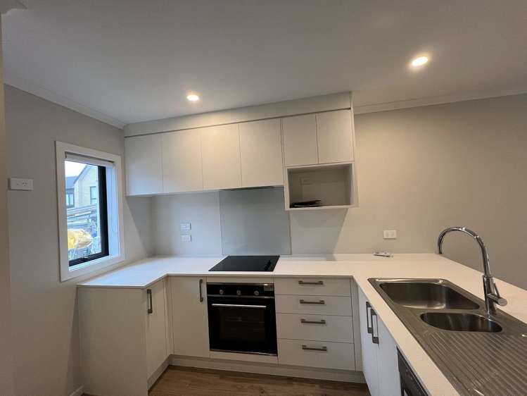 61/125B Metcalfe Road Ranui_5