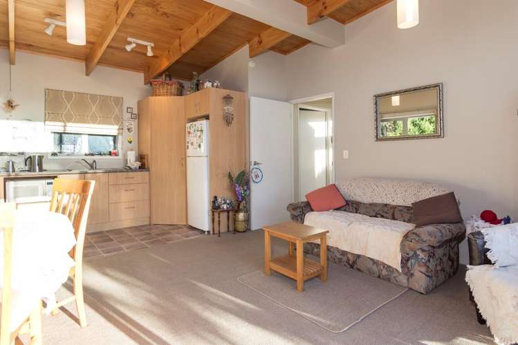 80 James Cook Drive Welcome Bay_16