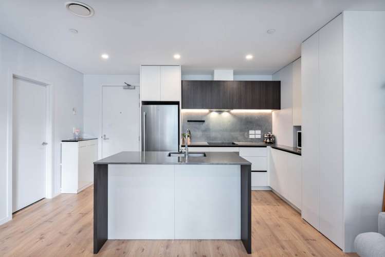 210/3 Kaipiho Lane Albany_8