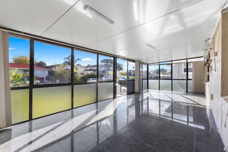 18 Greenmeadows Avenue Manurewa East_12
