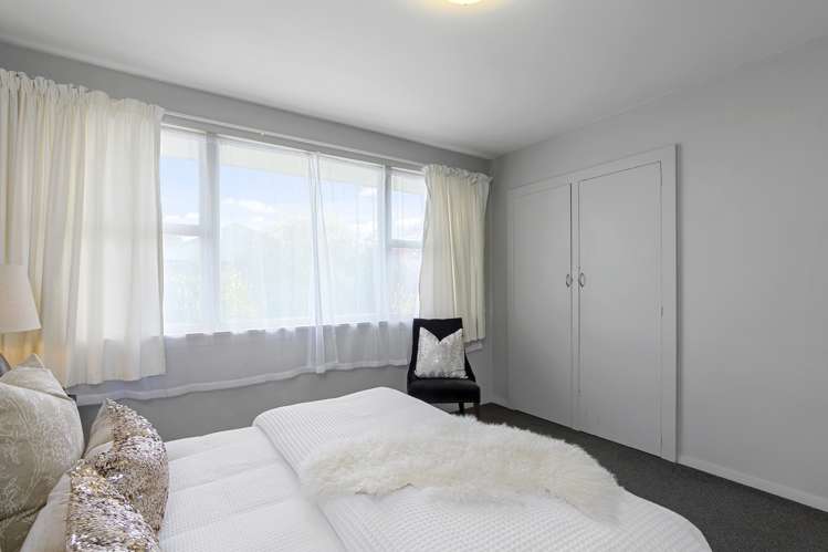 19 Esk Place Aranui_12