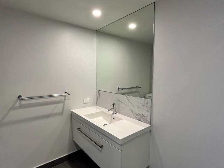 304/25 Bute Road Browns Bay_7