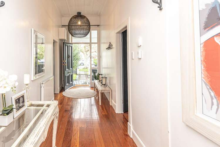 24 Brassey Road Saint Johns Hill_3