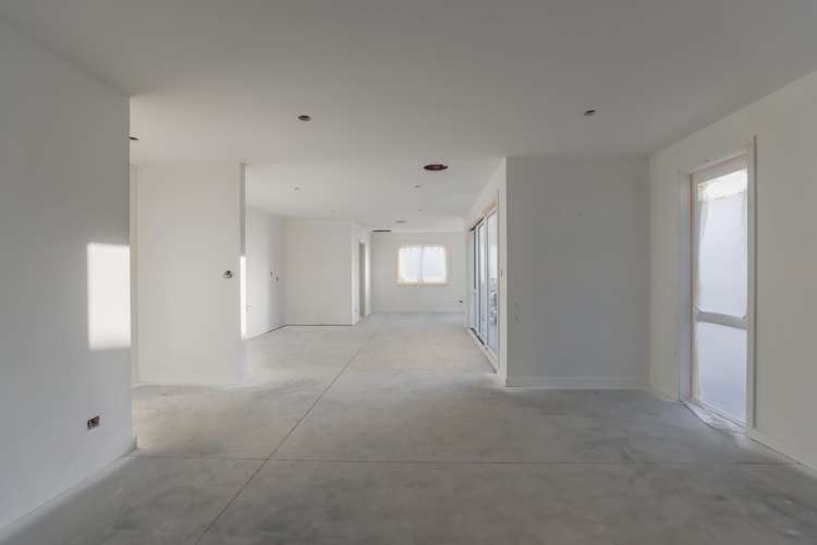 243 Racecourse Road Allenton_4