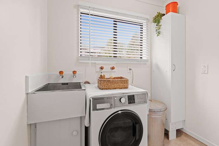 8 Langstone Street Welcome Bay_17