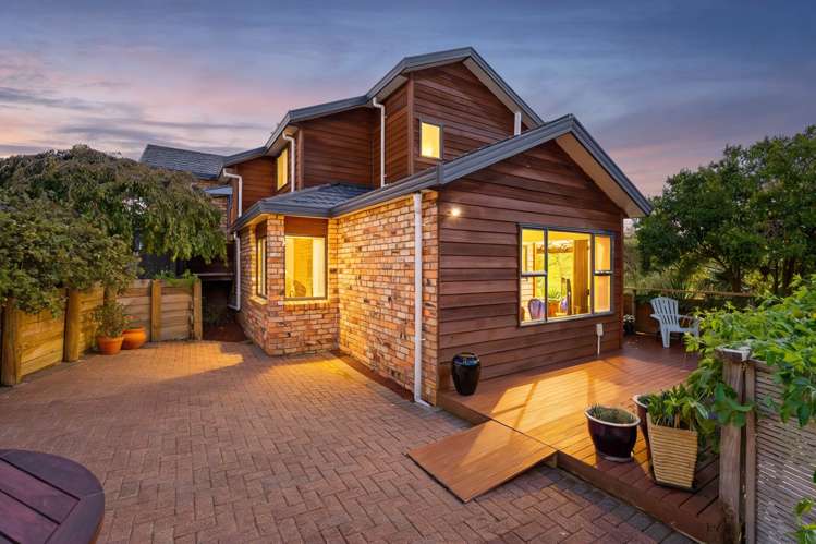 5 Azure Grove Unsworth Heights_0