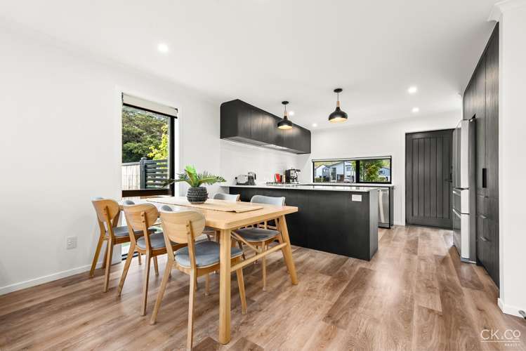 7 Leo Waikari Crescent Wallaceville_6