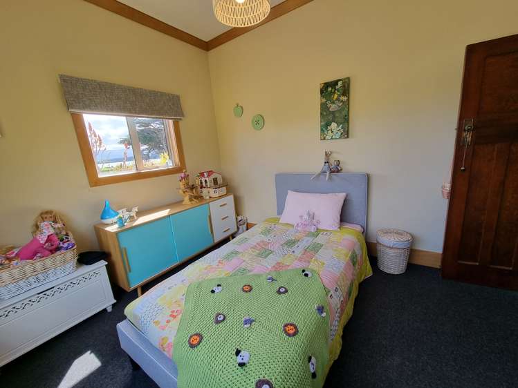 152 Orepuki Riverton Highway Riverton & Surrounds_11