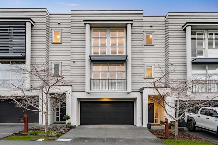 135 Barbarich Drive Stonefields_23