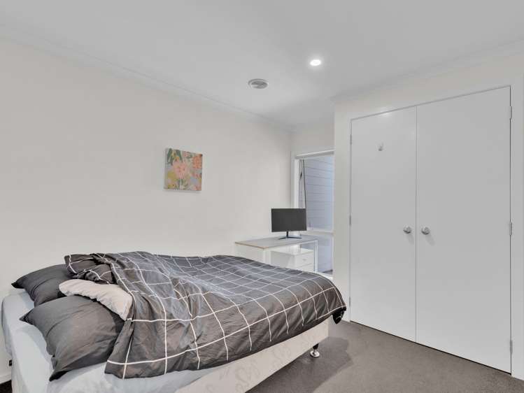 1/113 Knighton Road Hillcrest_8