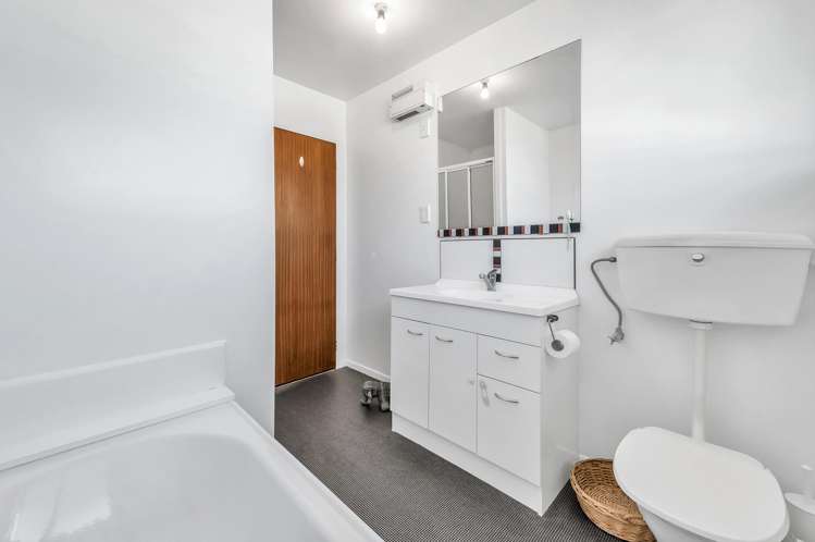 2/20 Penwood Street Russley_16