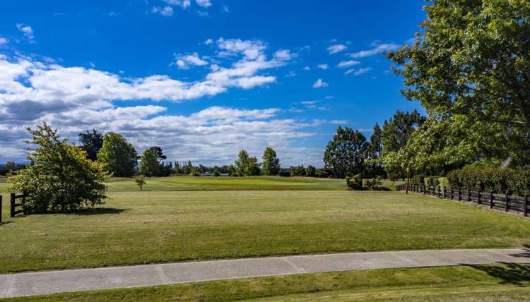56 and 58 Mapleham Drive Pegasus_6