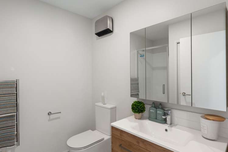 1 & 4/62 Wyon Street Linwood_14