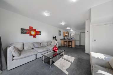 75 Malaspina Place_4