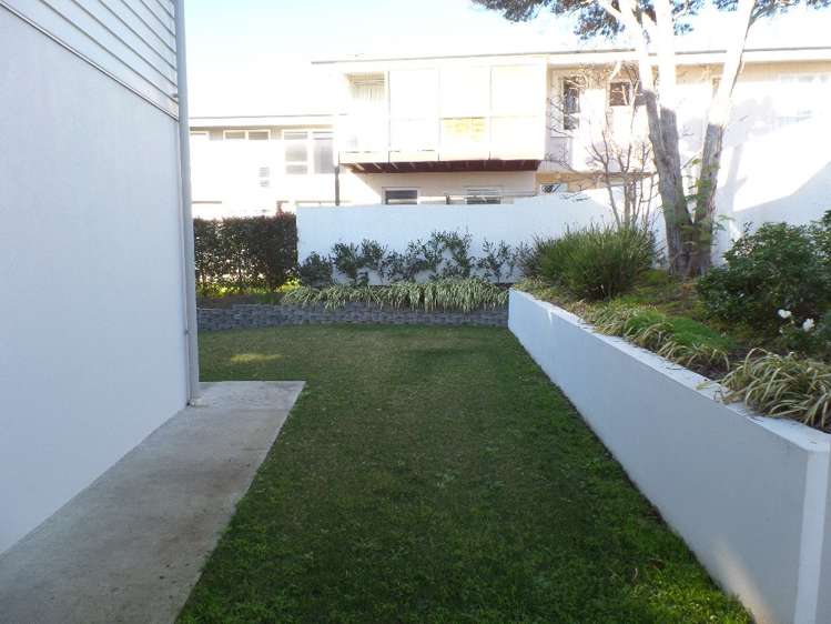 276 Lake Road Hauraki_8