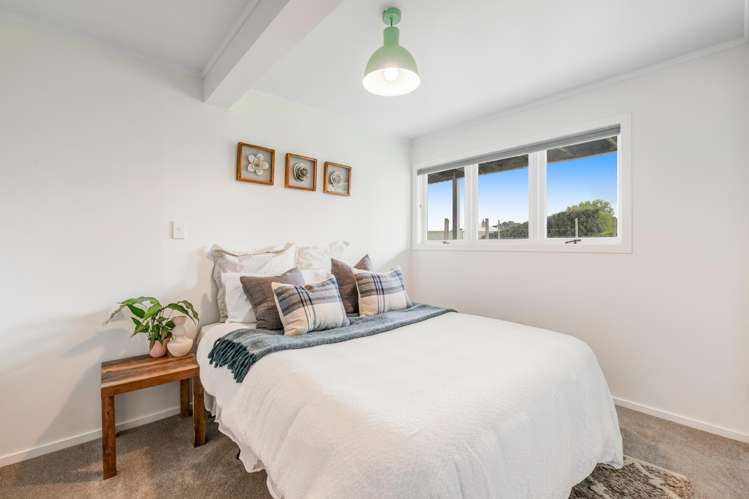 10 St James Ave Helensville_26