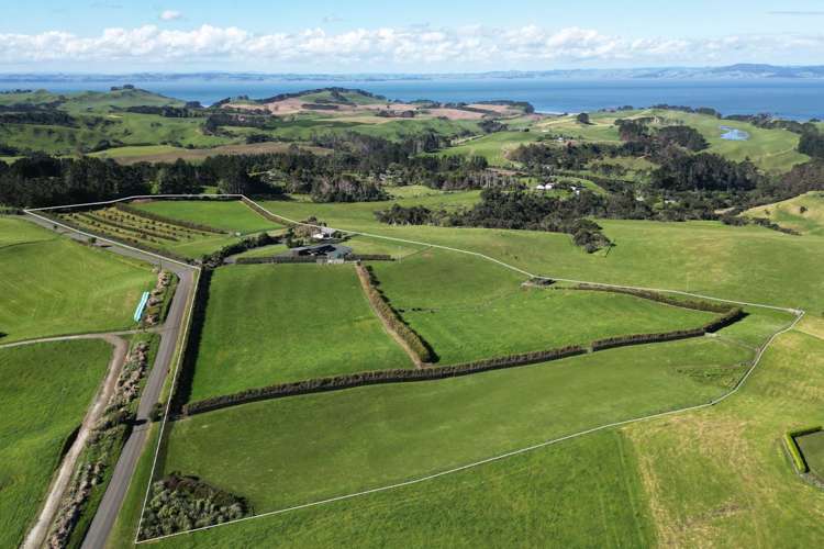 79 Fuller Road South Head_45