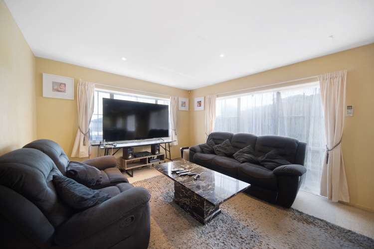 17 Fairchild Avenue Goodwood Heights_12