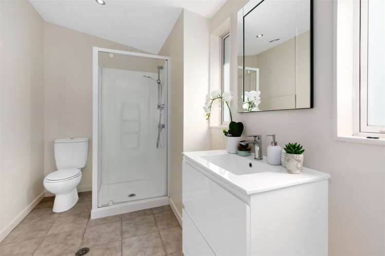 18 Dusky Crescent Aotea_5