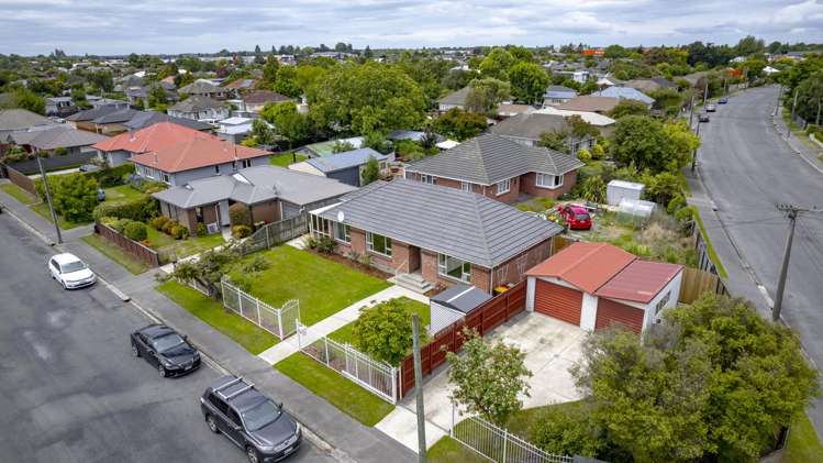 1/136 Harris Crescent Papanui_16