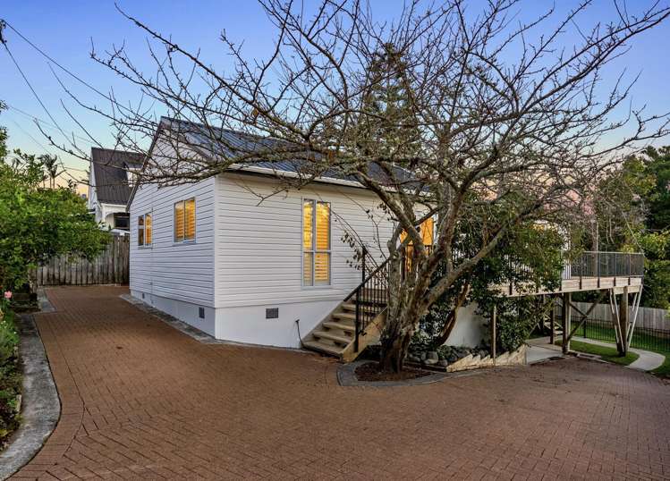 2/39 Kia Ora Road Beach Haven_13